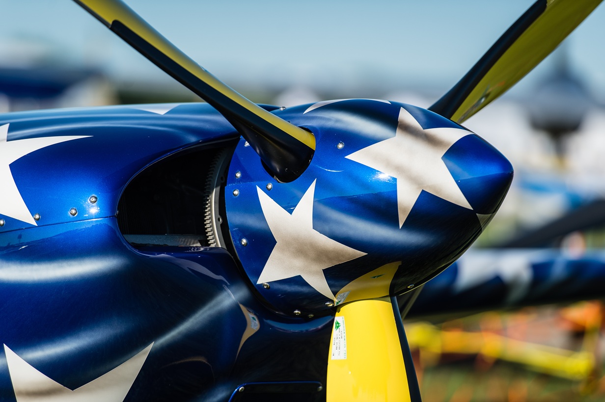 Aircraft nose with stars